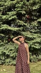 Kahverengi Boyundan Bağlamalı Puantiyeli Elbise