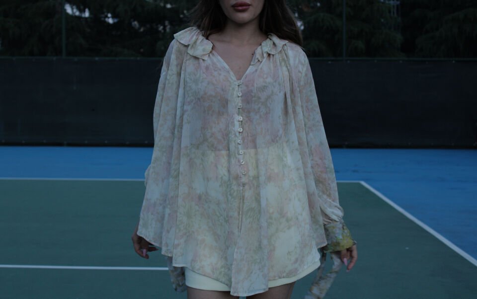 Romantik Desenli Şifon Gömlek m(medium)