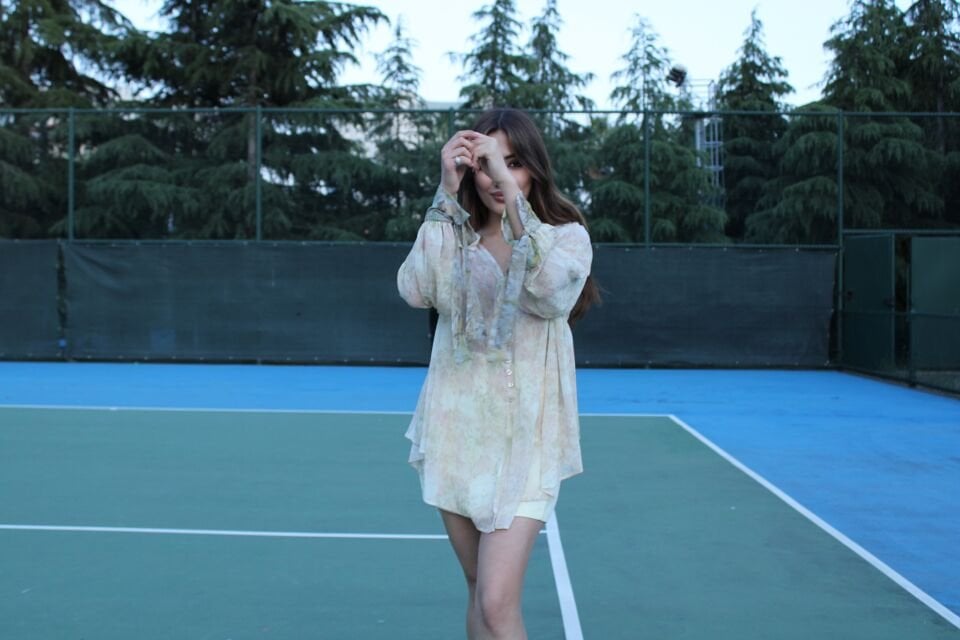 Romantik Desenli Şifon Gömlek