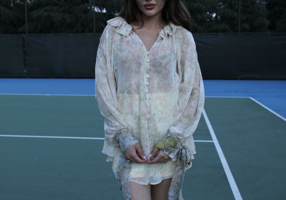 Romantik Desenli Şifon Gömlek m(medium)