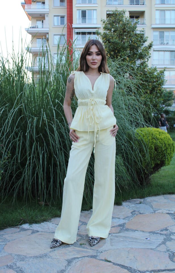 Lastik Detaylı Sarı Pantolon Bluz Takım m(medium)