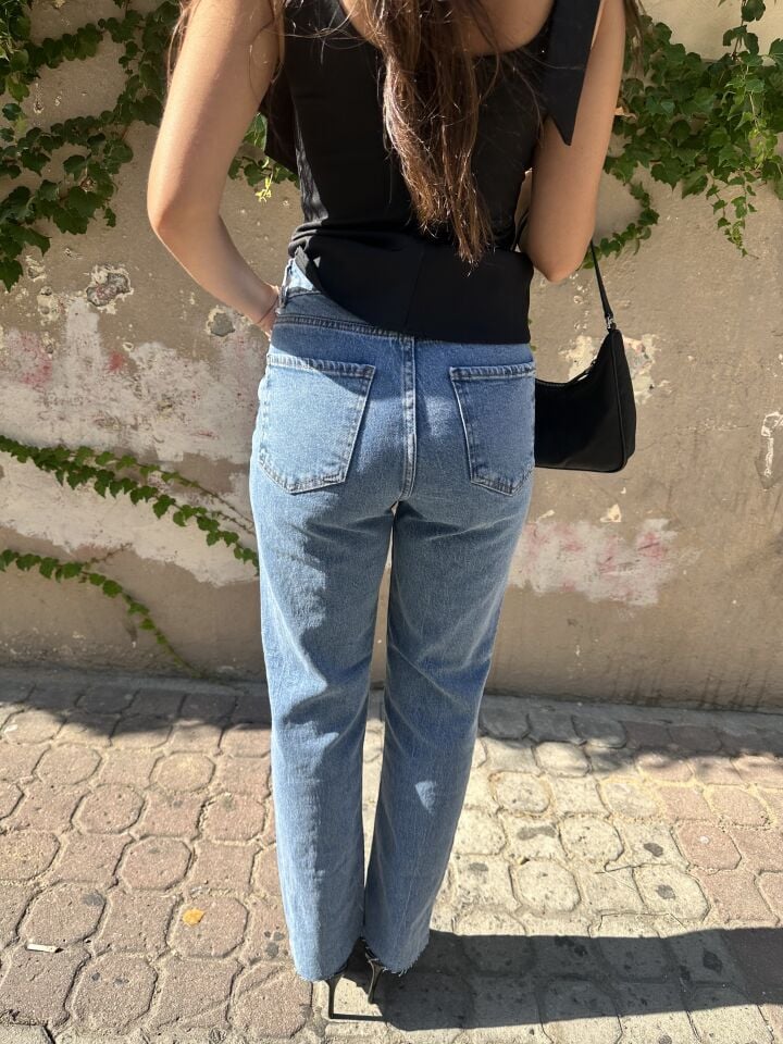 Düz kesik paça yüksel bel jean