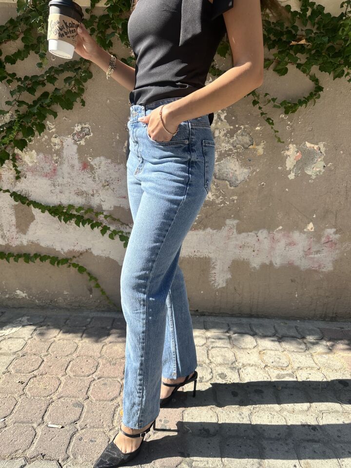 Düz kesik paça yüksel bel jean 40