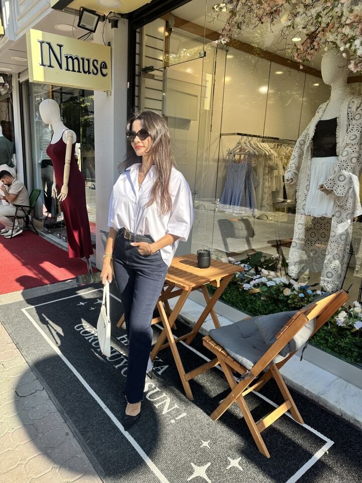 Düz kesik paça yüksek bel koyu mavi jean