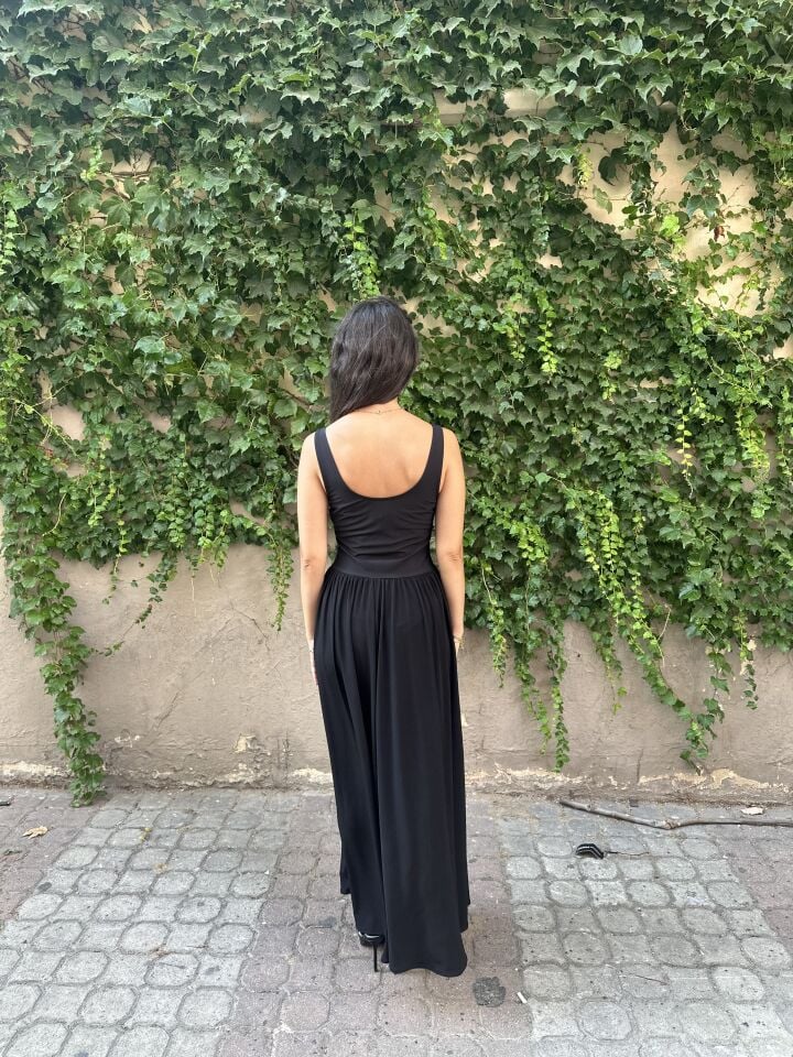 Kalın askılı  eteği büzgülü penye elbise