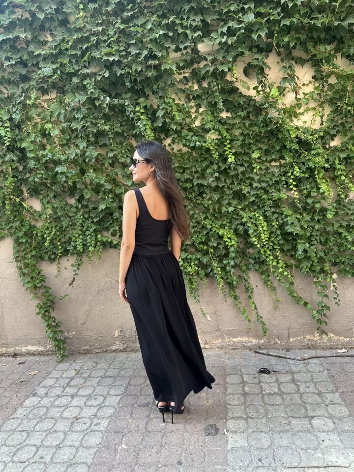 Kalın askılı  eteği büzgülü penye elbise m(medium)