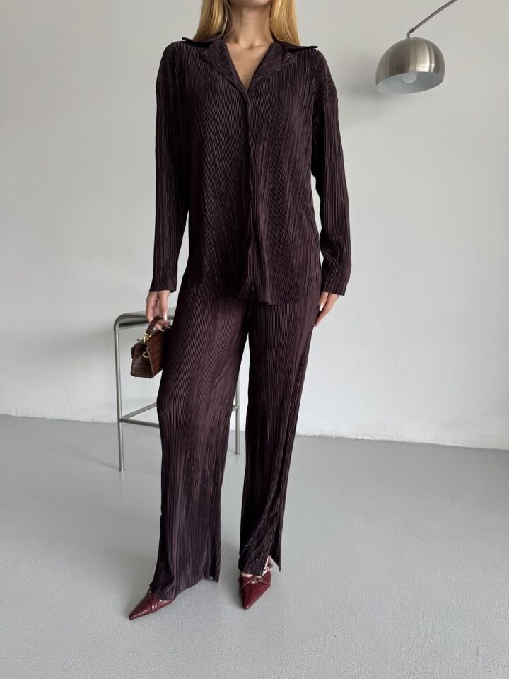 Piliseli Kahverengi Takım