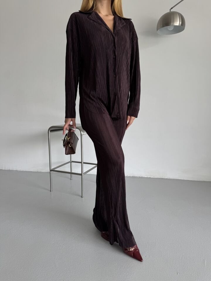 Piliseli Kahverengi Takım