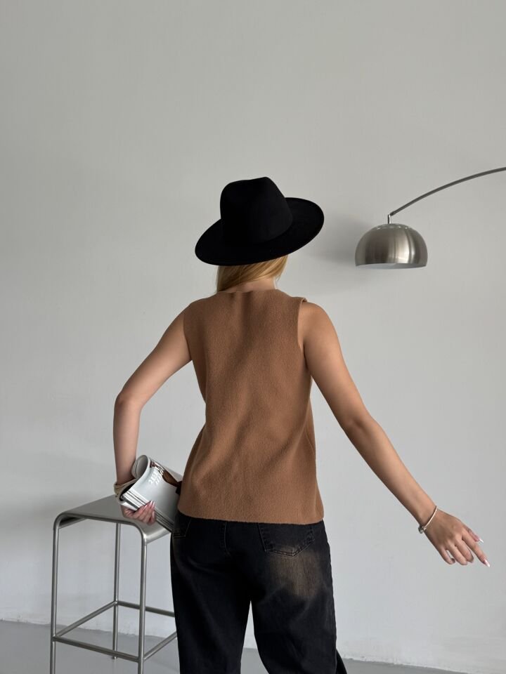 Camel Düğmeli Sıfır Kol Triko Yelek standart