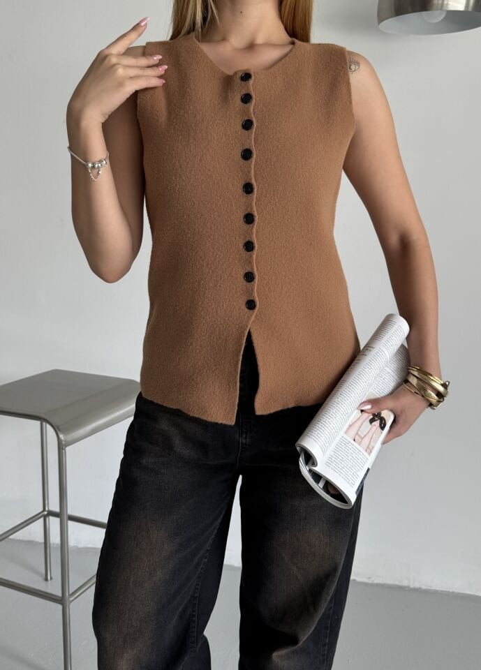 Camel Düğmeli Sıfır Kol Triko Yelek