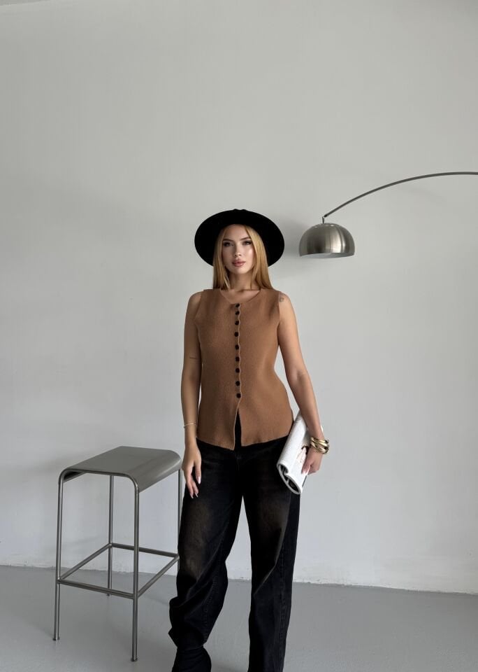 Camel Düğmeli Sıfır Kol Triko Yelek