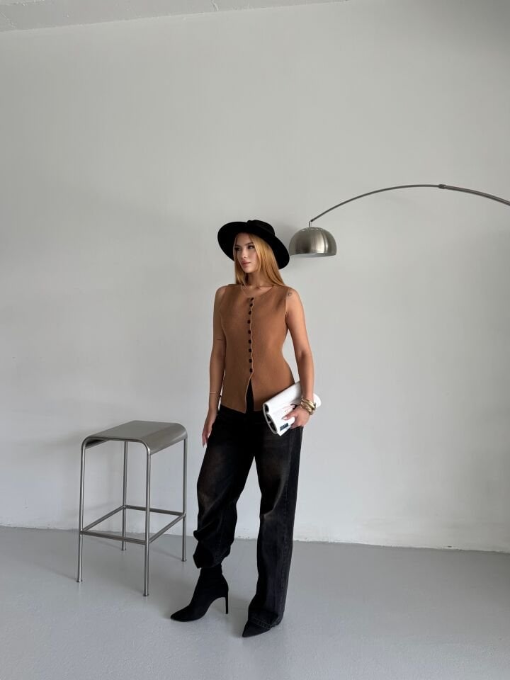 Camel Düğmeli Sıfır Kol Triko Yelek