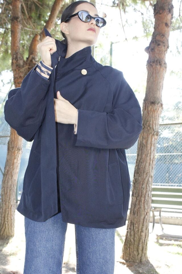 Lacivert Gold Düğme Detaylı Trençkot