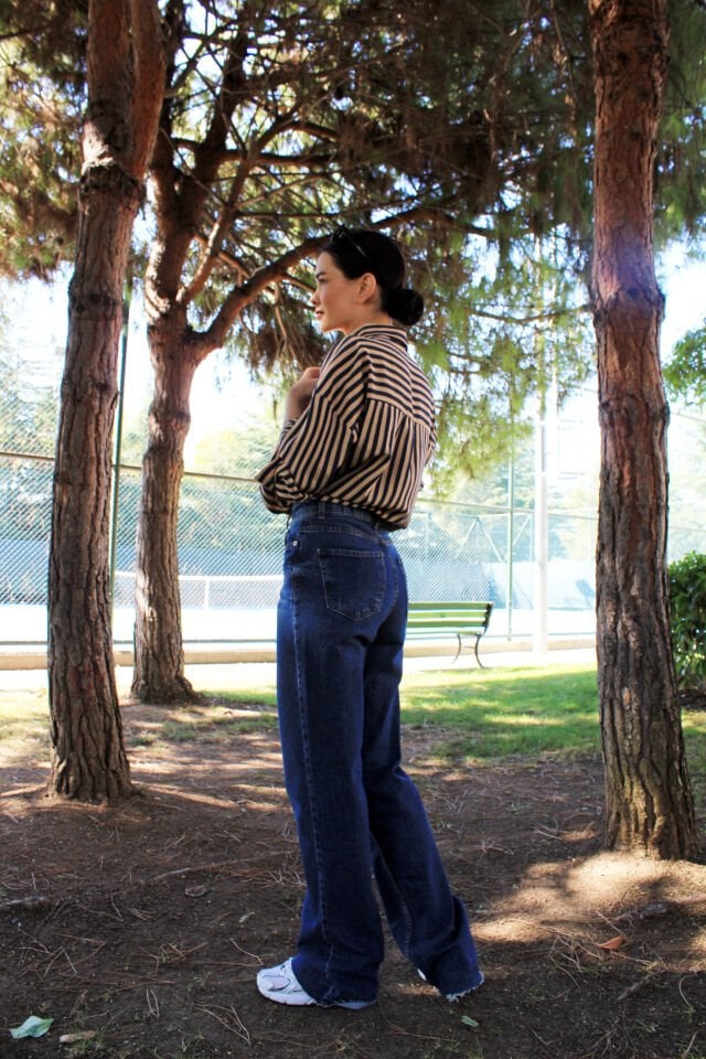 Kesik Paça Yüksel Bel Koyu Mavi Jean