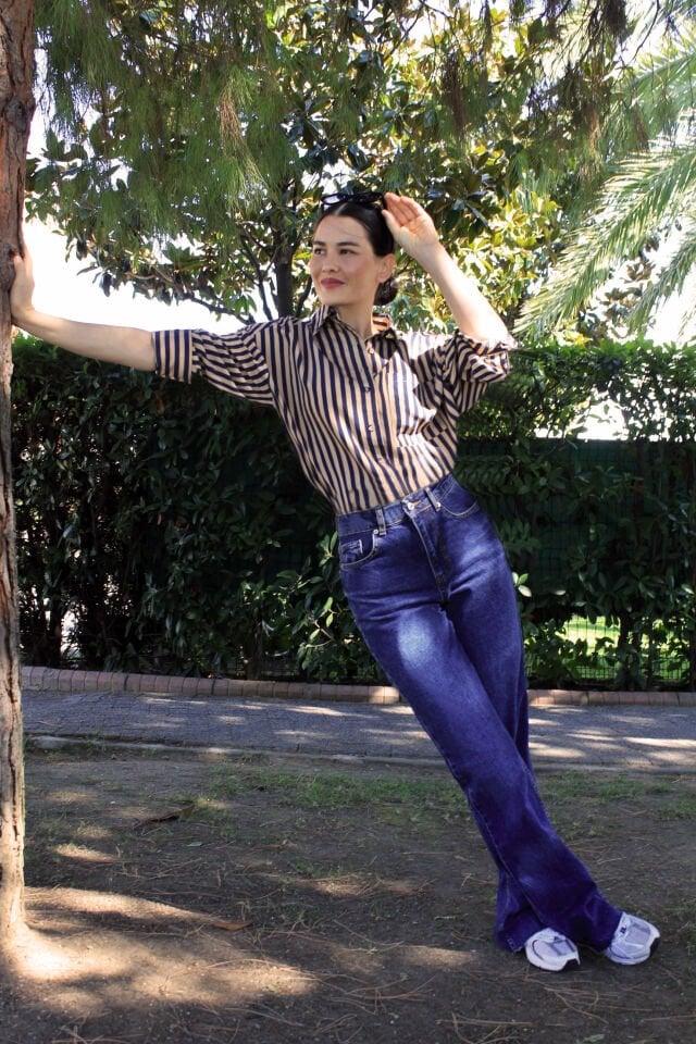 Kesik Paça Yüksel Bel Koyu Mavi Jean