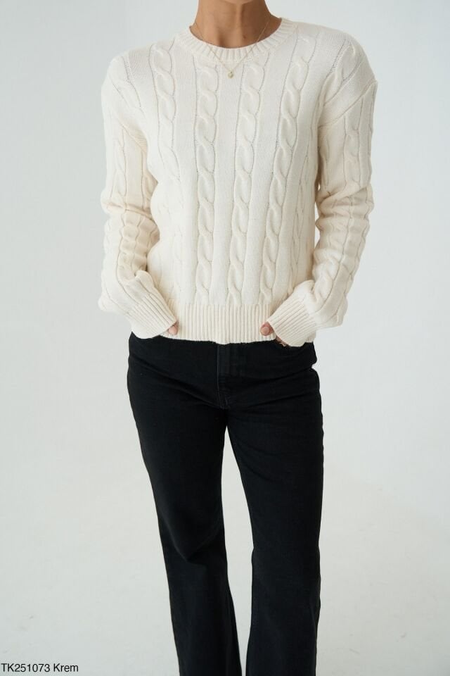 Saç Örgü Krem Kazak